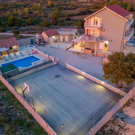 Fenix Zadarvillas *