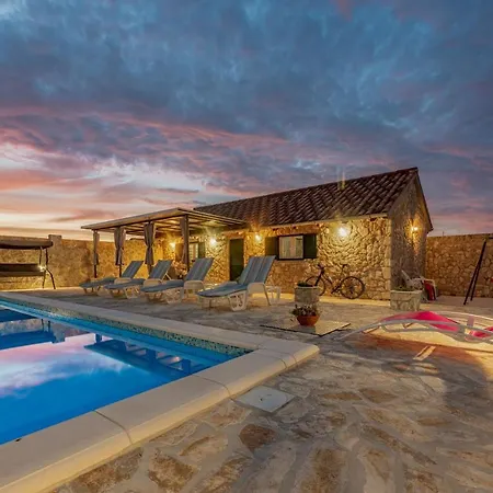 Fenix Zadarvillas *