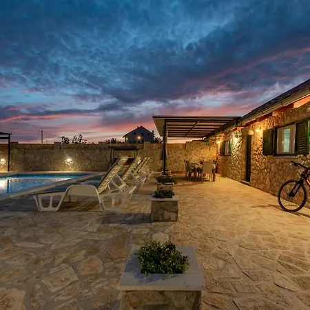 Villa Fenix Zadarvillas Donje Biljane