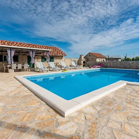 Fenix Zadarvillas فيلة Donje Biljane