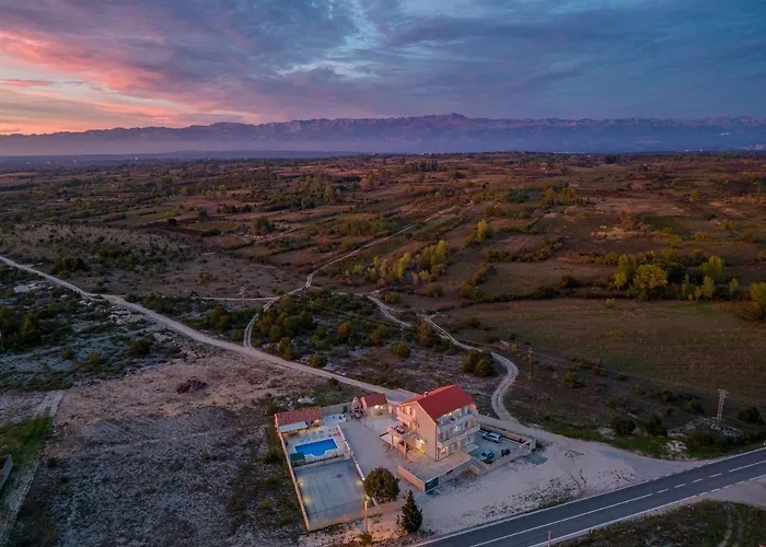 Fenix Zadarvillas Вилла *